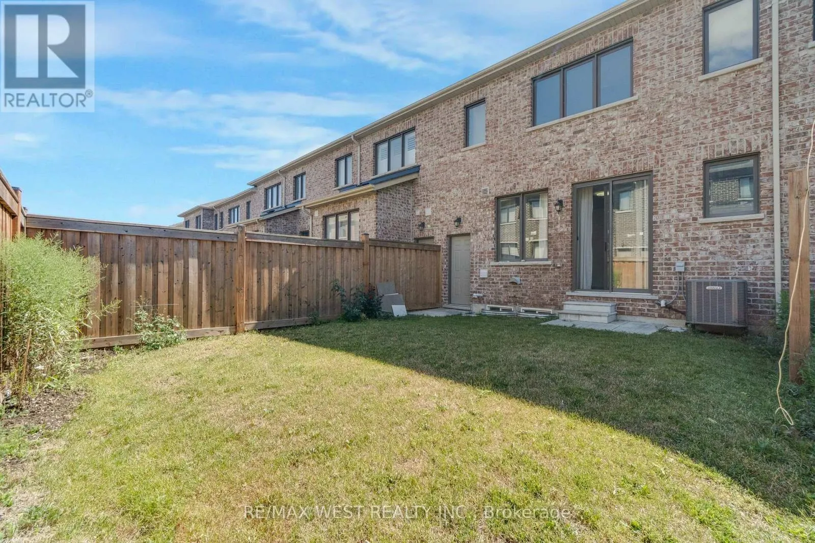 23 CIRCUS CRESCENT