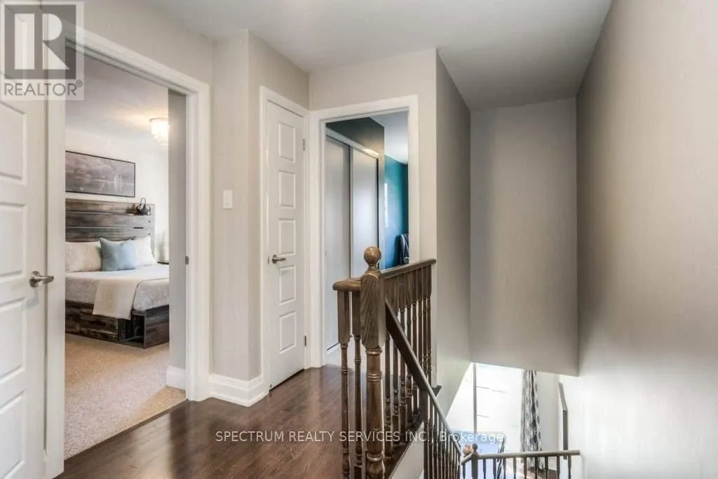 31 - 165 HAMPSHIRE WAY