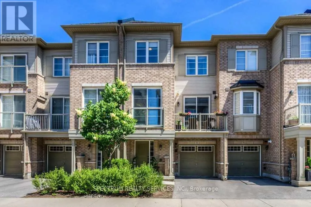 31 - 165 HAMPSHIRE WAY