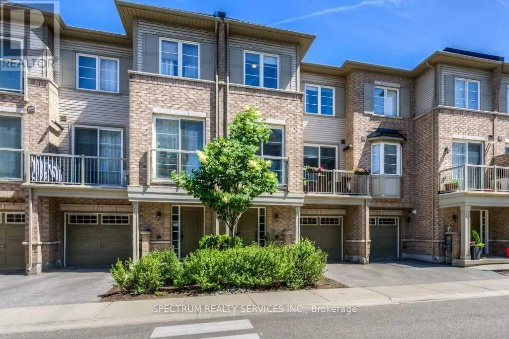 31 - 165 HAMPSHIRE WAY