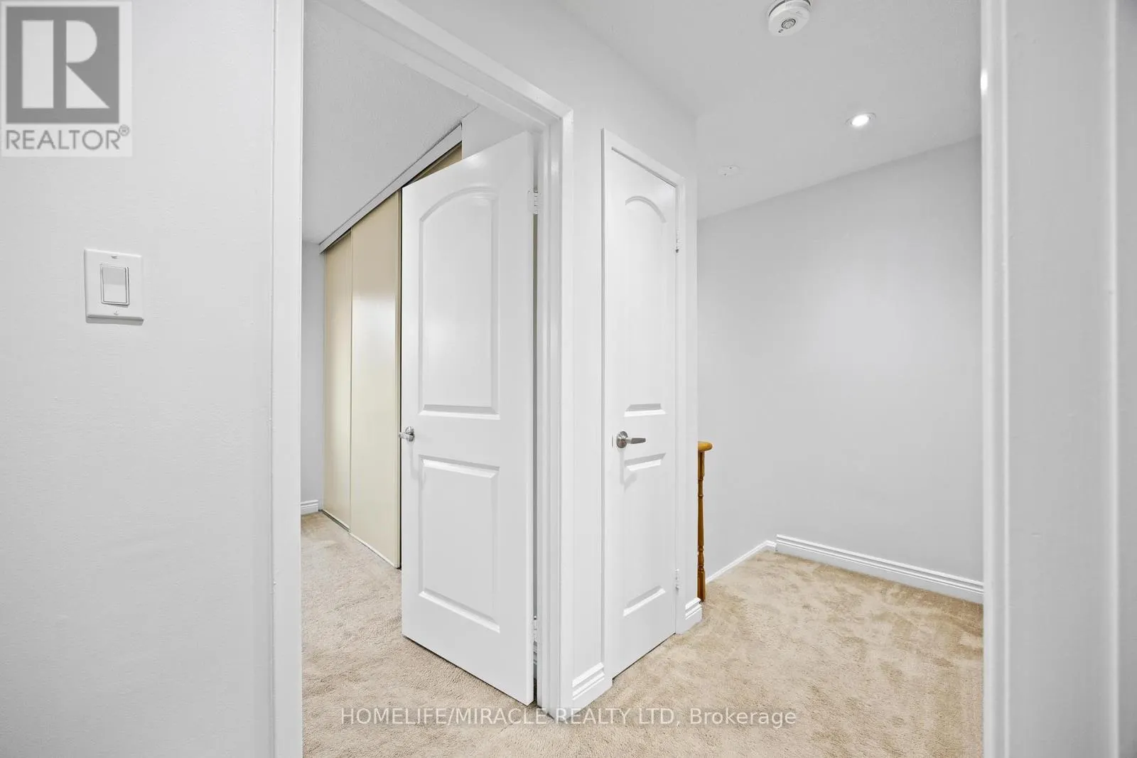 21 FOLKSTONE CRESCENT