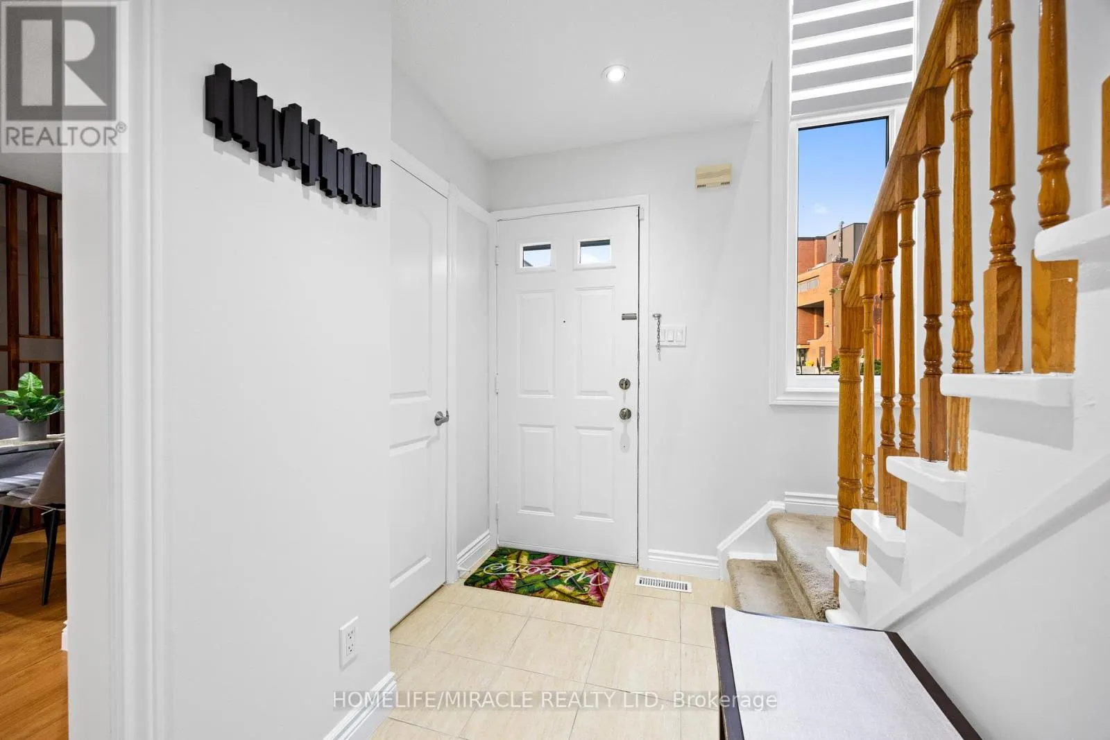 21 FOLKSTONE CRESCENT