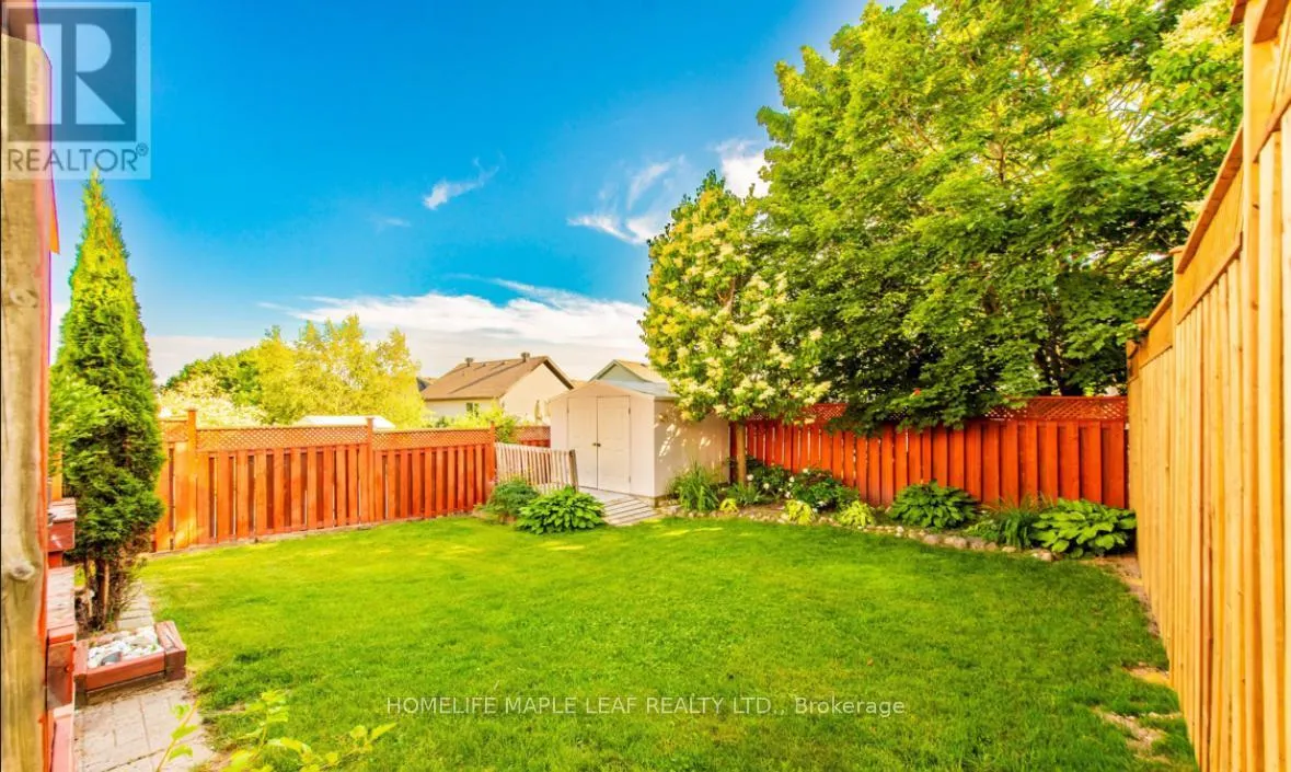 53 BISCAYNE CRESCENT