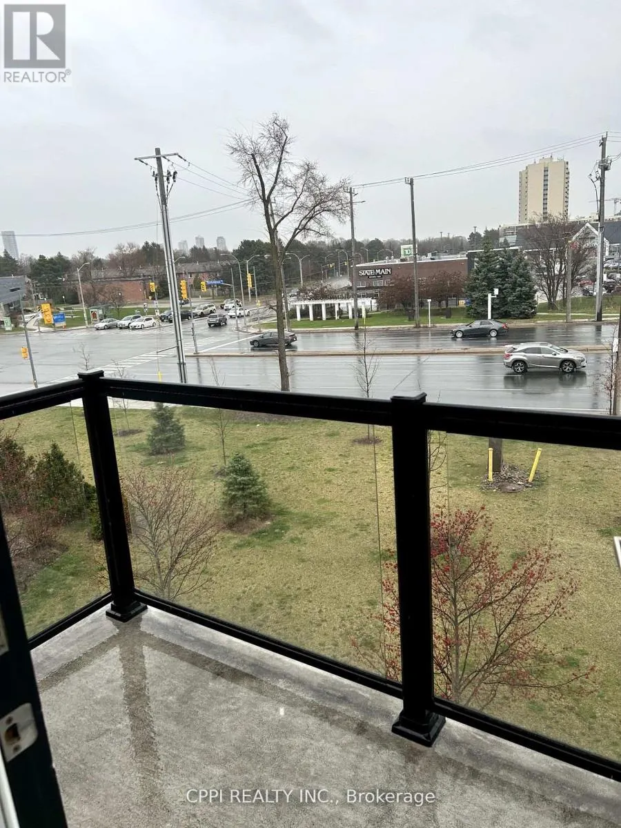 318A - 402 EAST MALL DRIVE