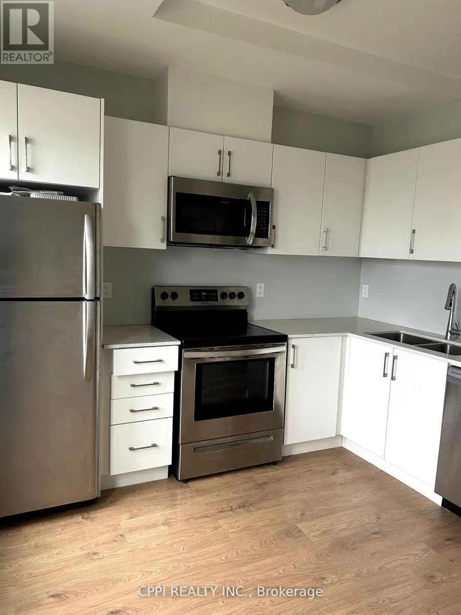 318A - 402 EAST MALL DRIVE