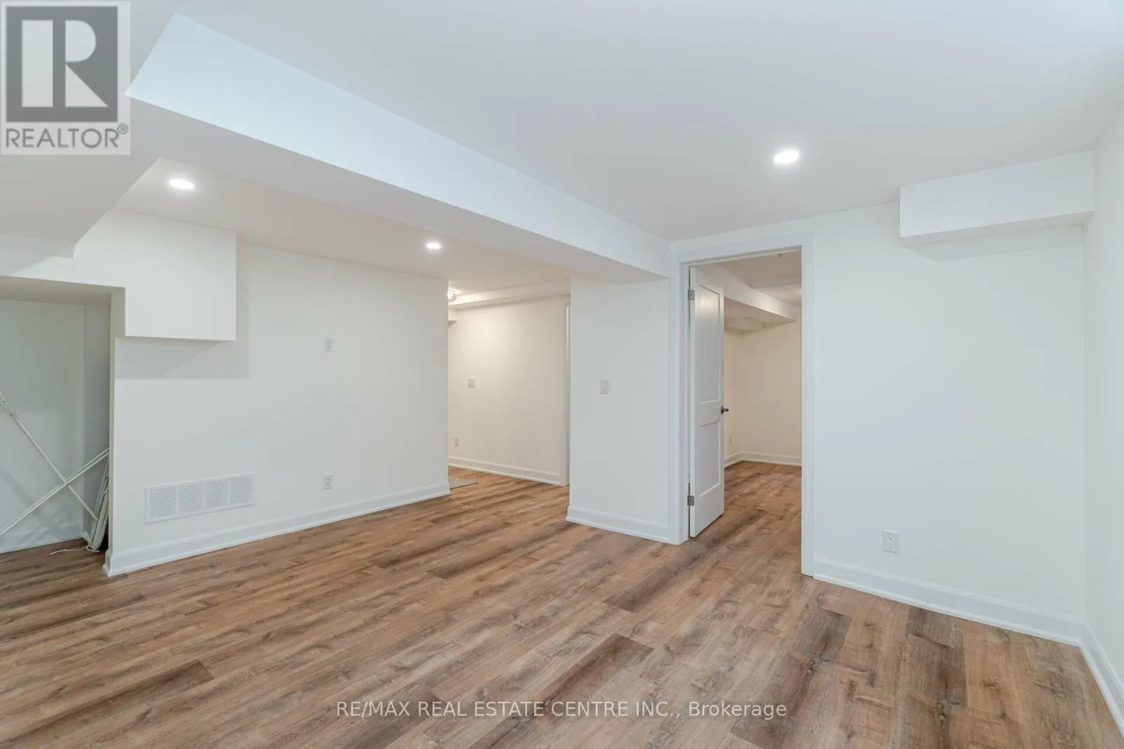 BSMT - 2298 GRAND OAK TRAIL