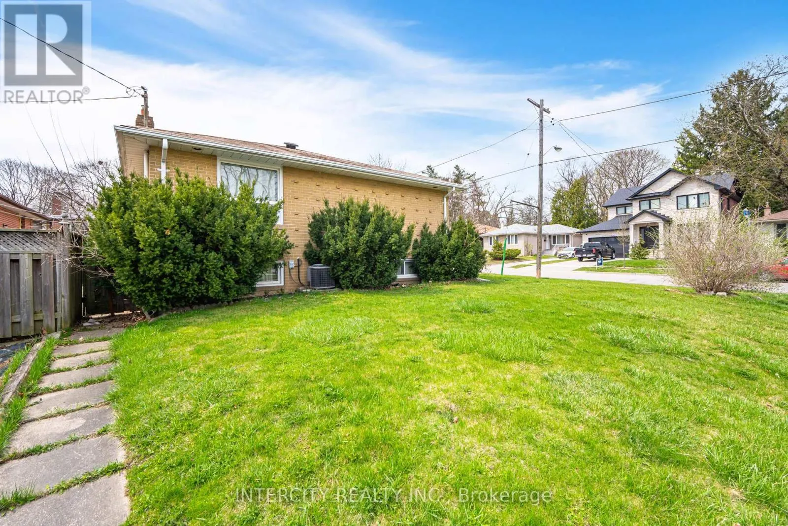 31 MUNHALL ROAD