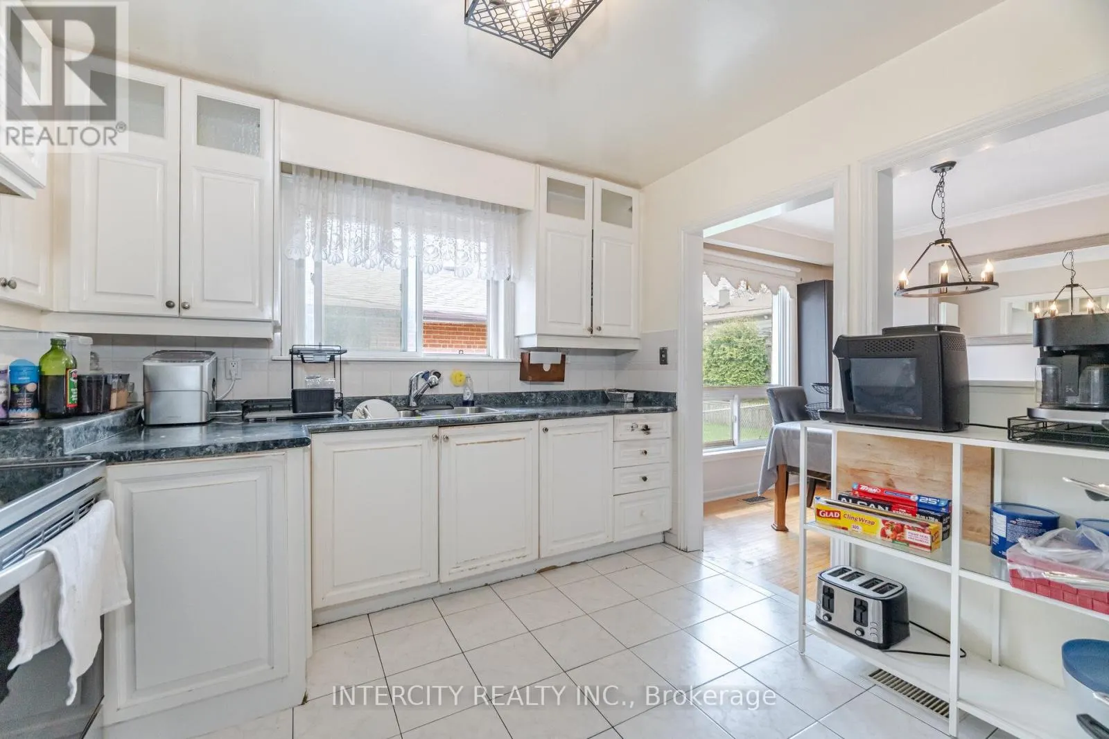 31 MUNHALL ROAD