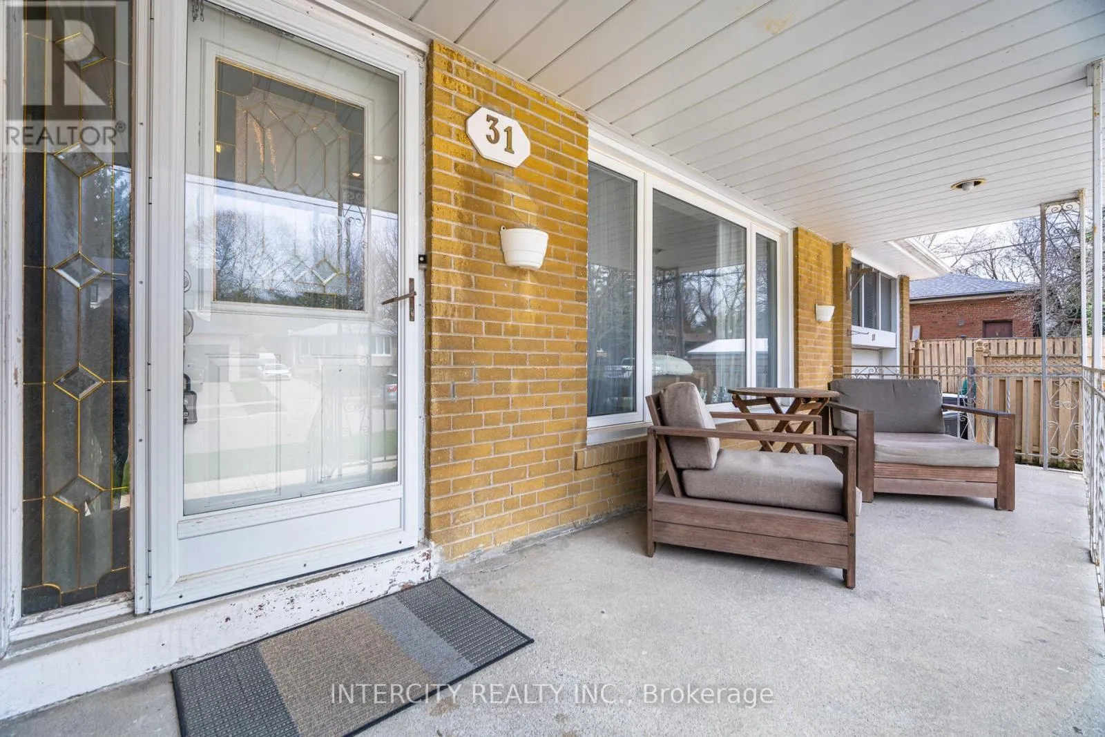 31 MUNHALL ROAD
