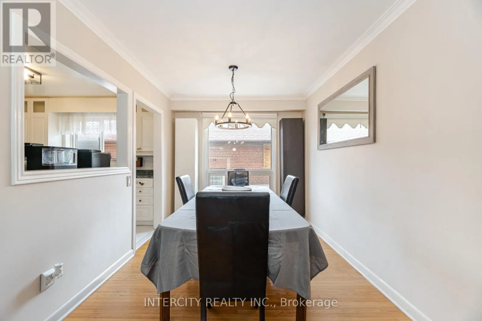 31 MUNHALL ROAD