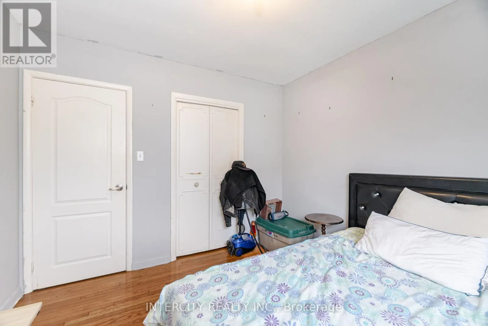 31 MUNHALL ROAD