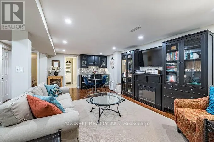 6785 SNOW GOOSE LANE