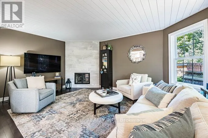 6785 SNOW GOOSE LANE
