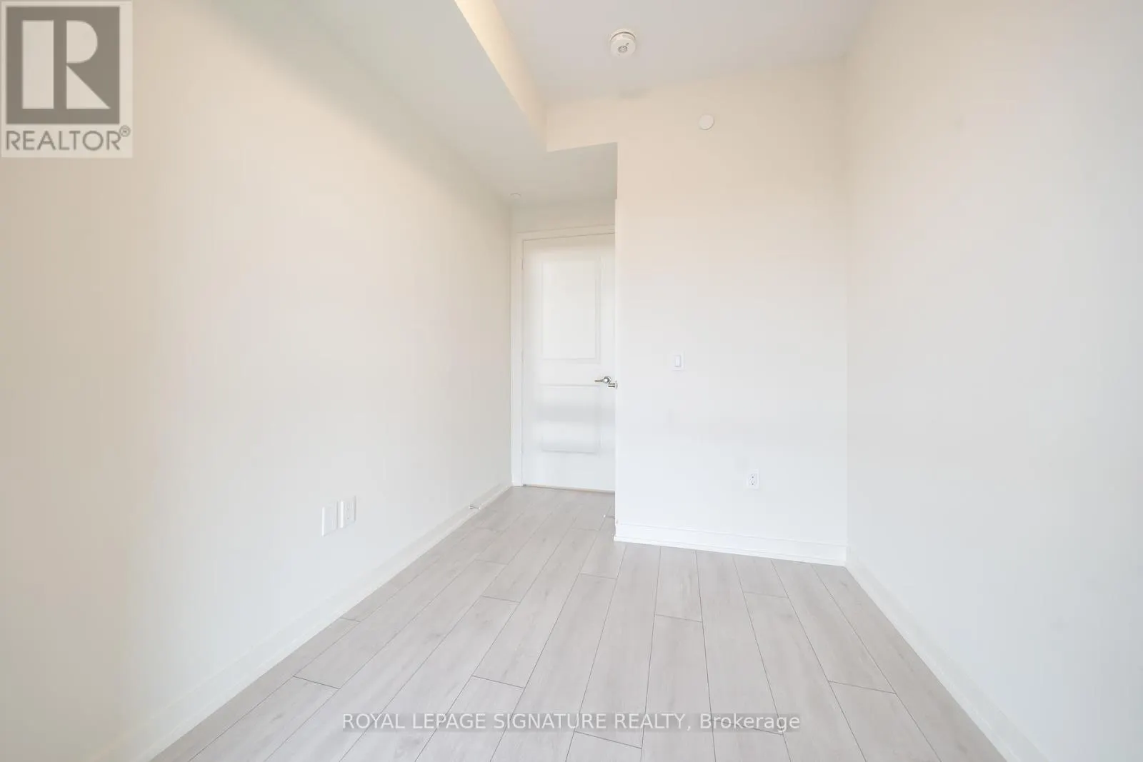2208 - 38 ANNIE CRAIG DRIVE