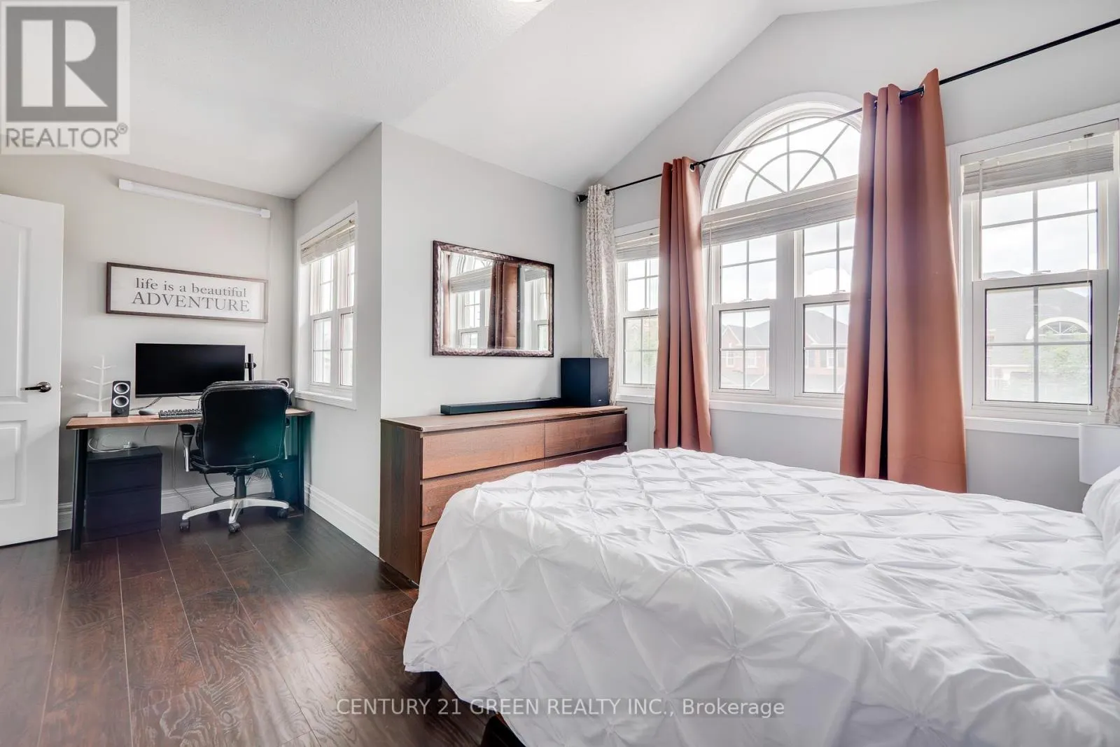 3873 BRINWOOD GATE