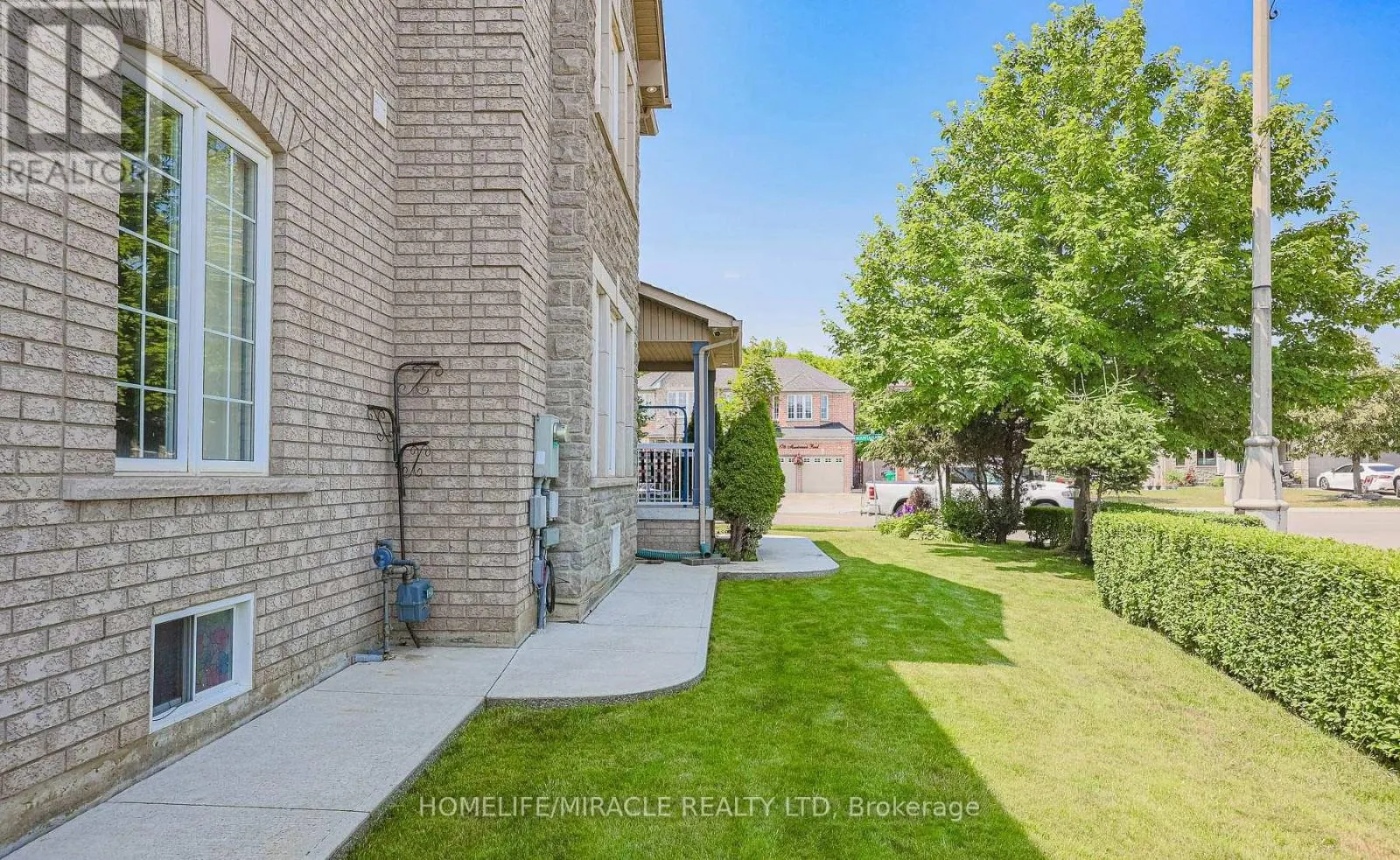185 MOUNTAINASH ROAD