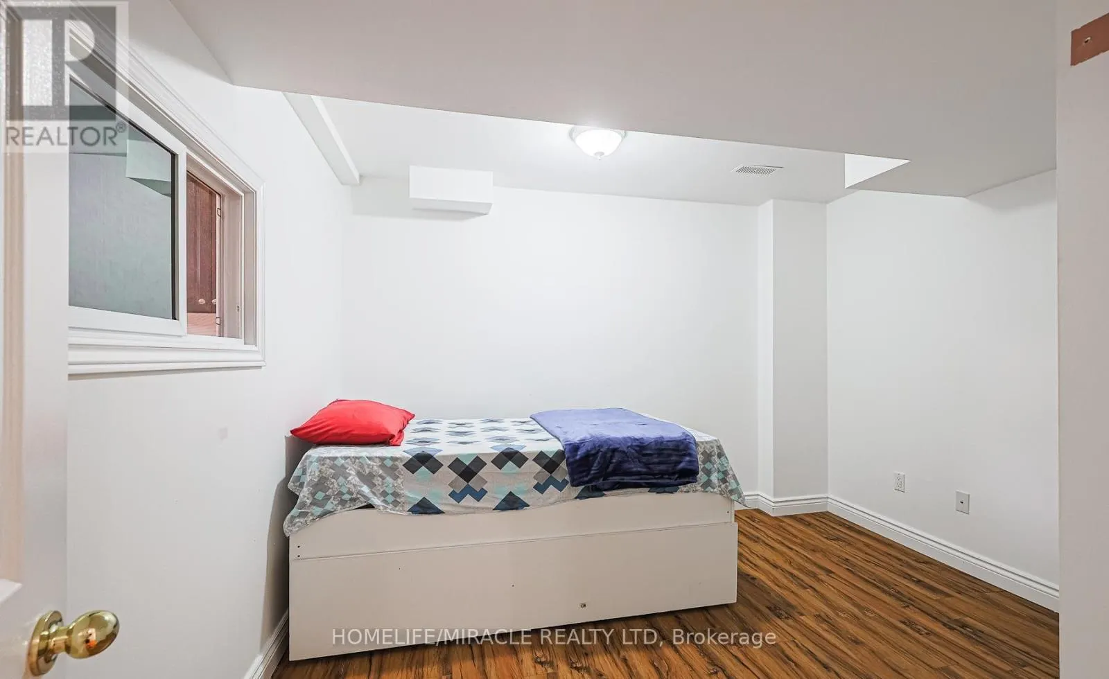 185 MOUNTAINASH ROAD