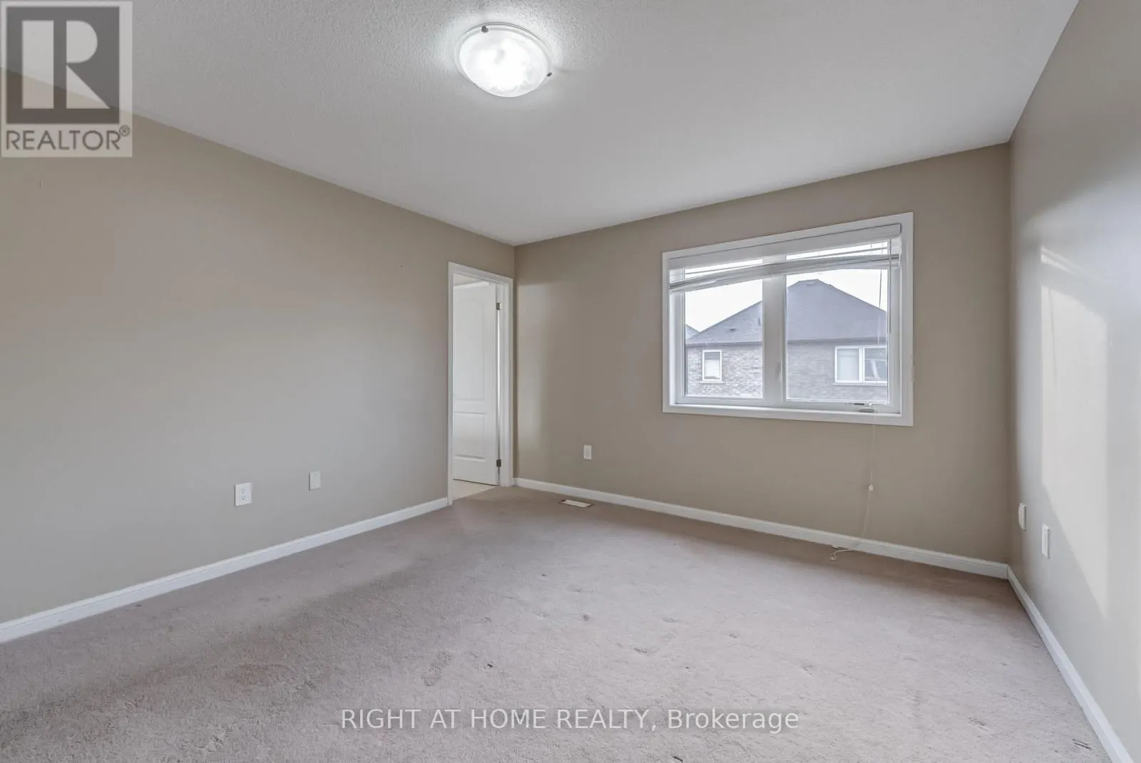 38 AYLESBURY DRIVE