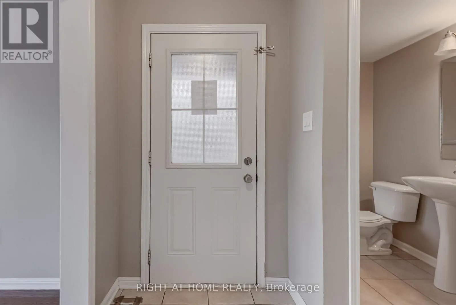 38 AYLESBURY DRIVE