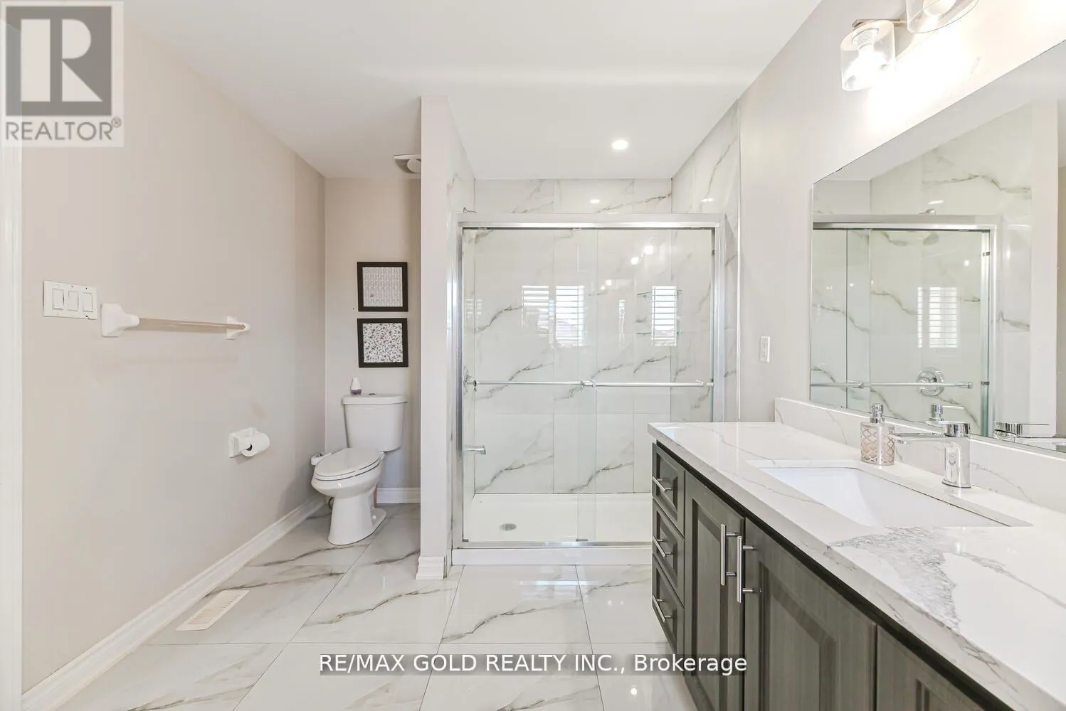 21 SUNNYVALE GATE