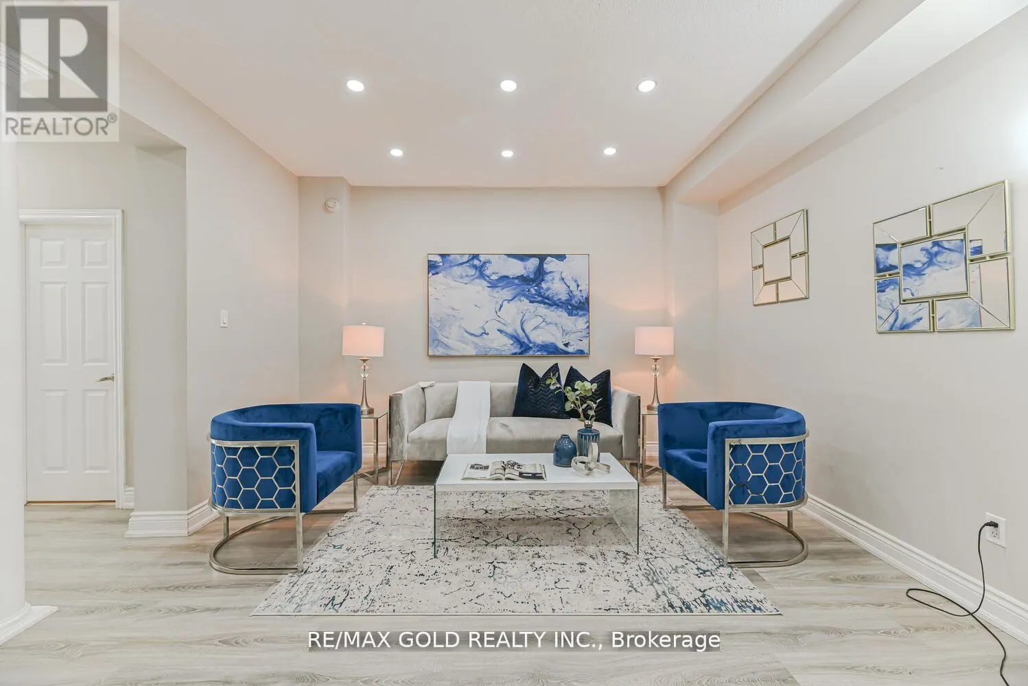 21 SUNNYVALE GATE
