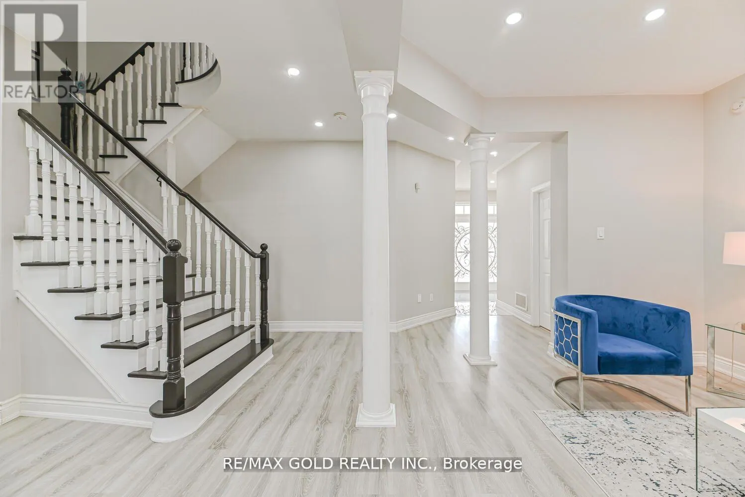 21 SUNNYVALE GATE