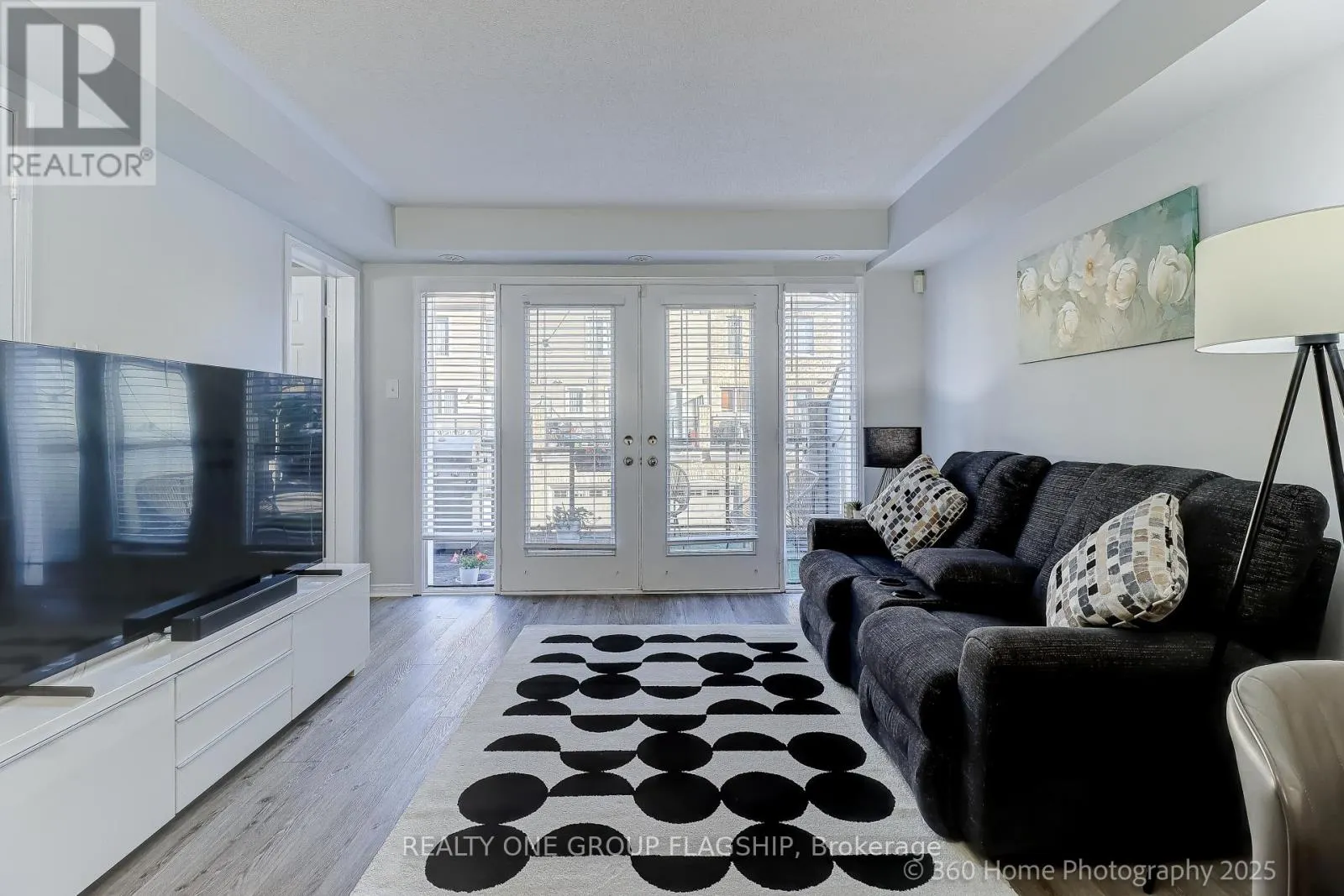 114 - 3050 ERIN CENTRE BOULEVARD