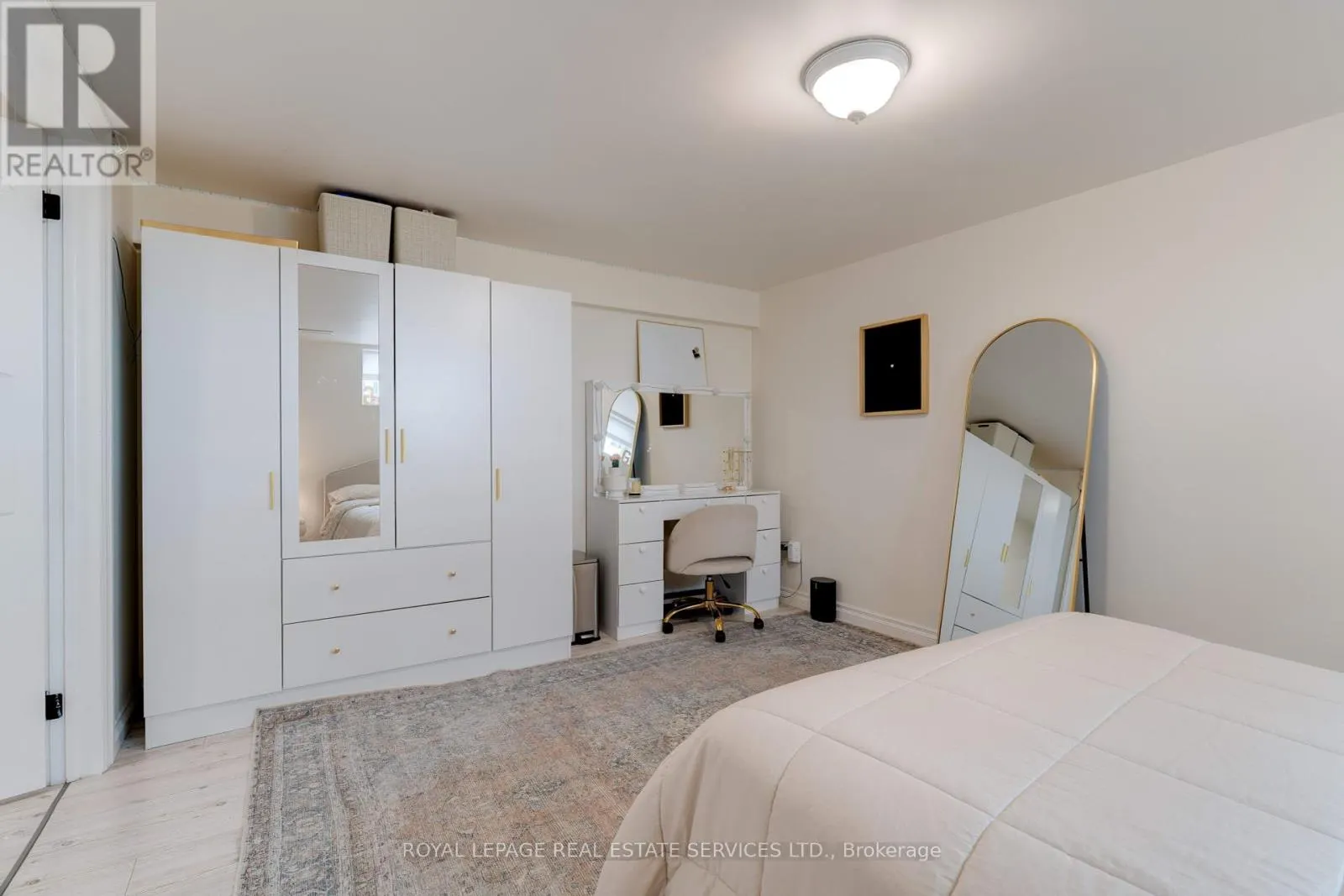 41 FAIRWOOD PLACE E