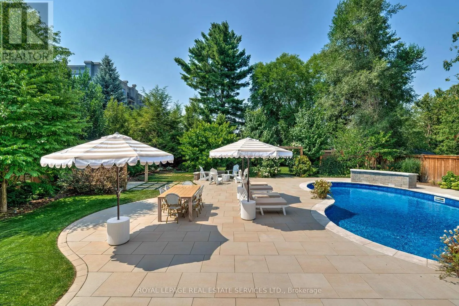 41 FAIRWOOD PLACE E
