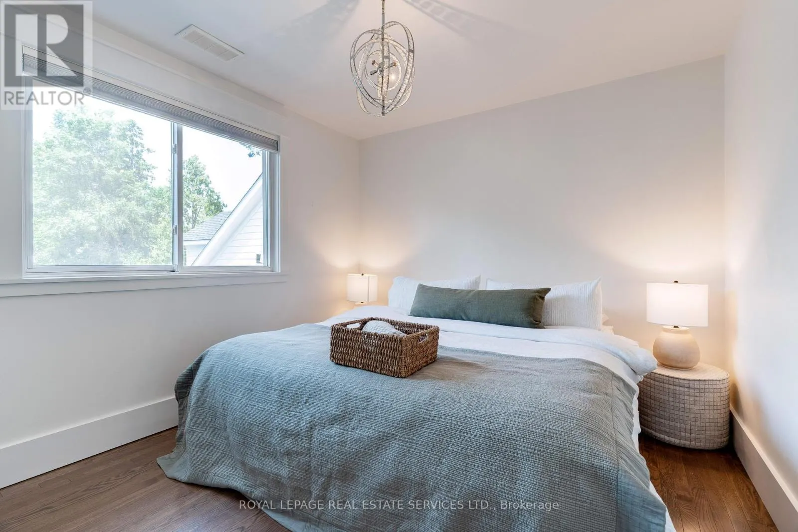 41 FAIRWOOD PLACE E