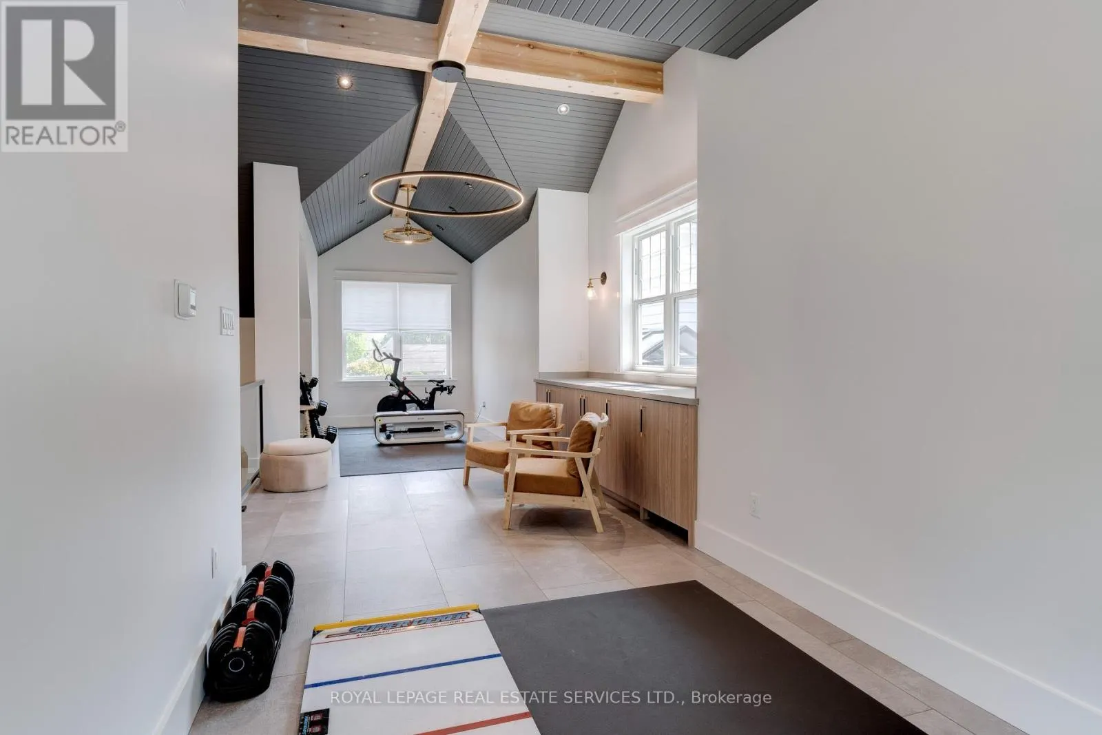 41 FAIRWOOD PLACE E