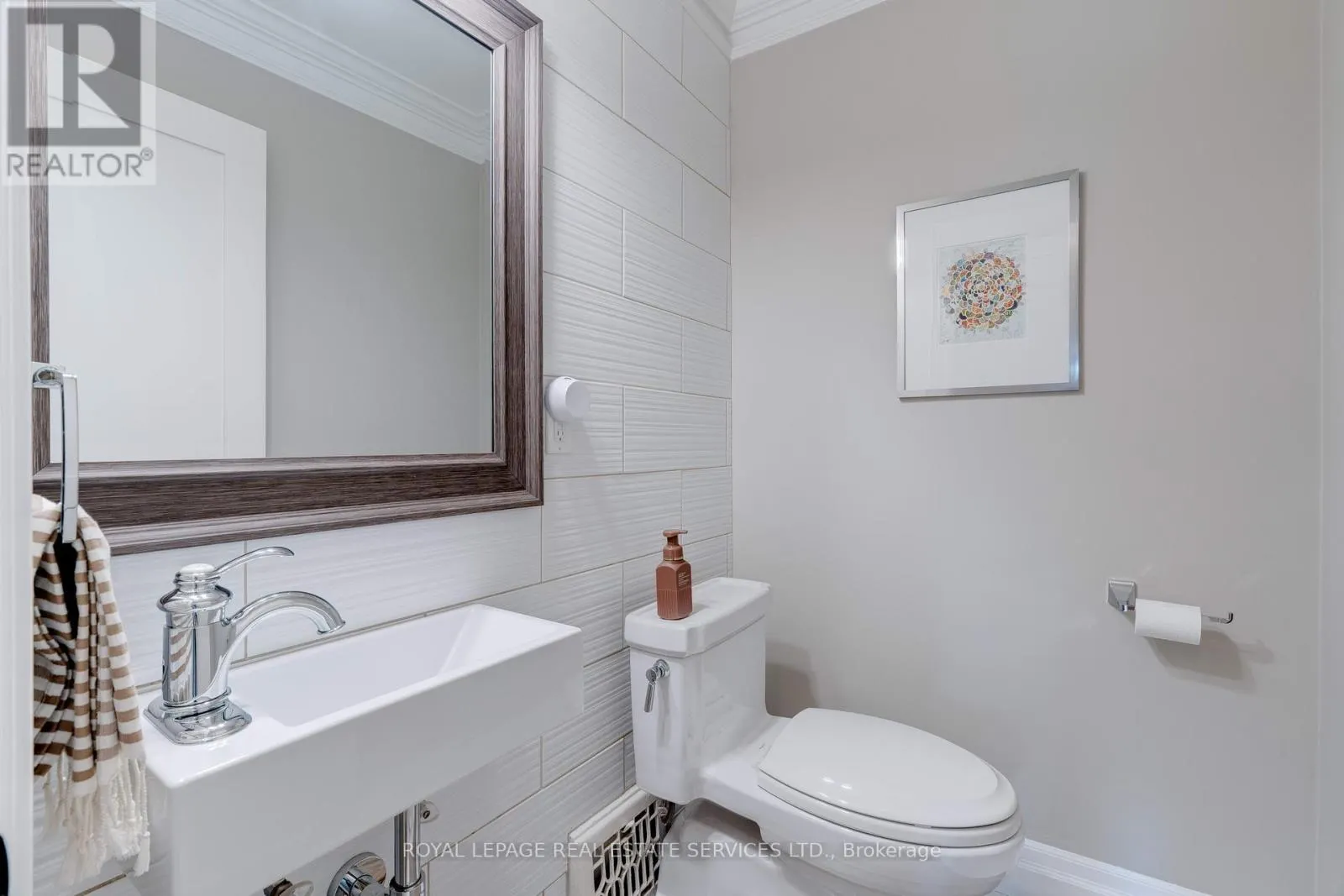 41 FAIRWOOD PLACE E