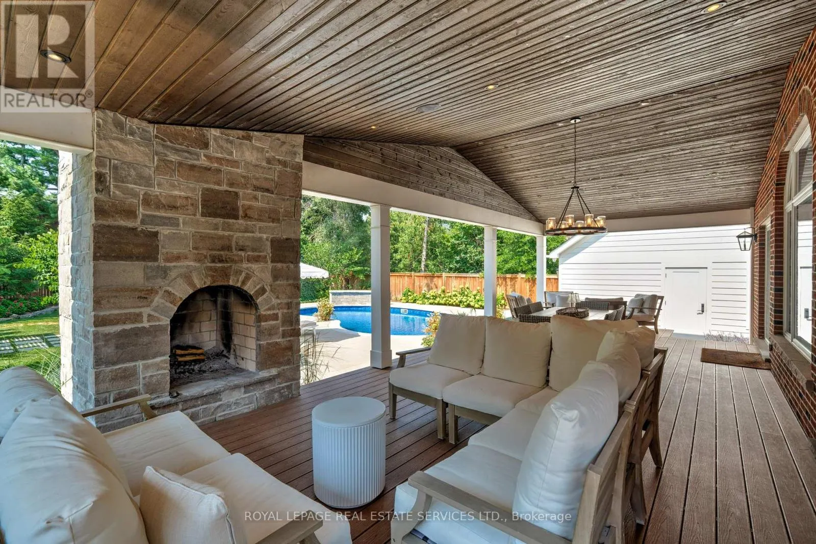 41 FAIRWOOD PLACE E