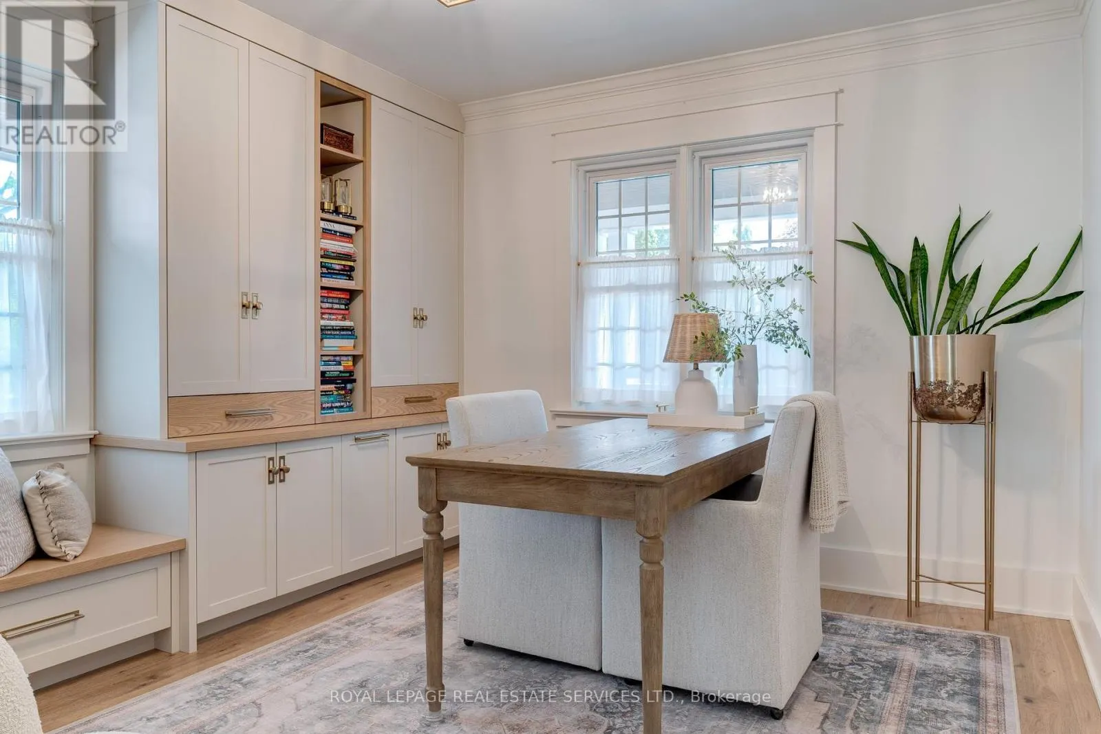 41 FAIRWOOD PLACE E
