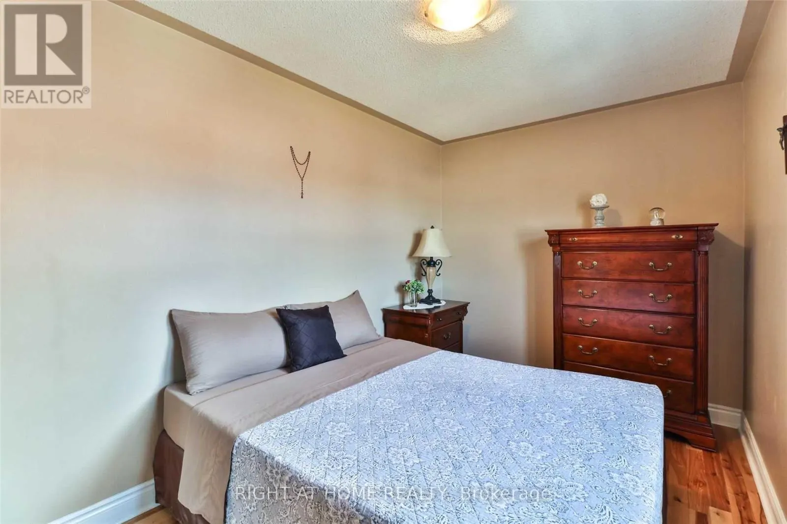 34 DRINKWATER ROAD N