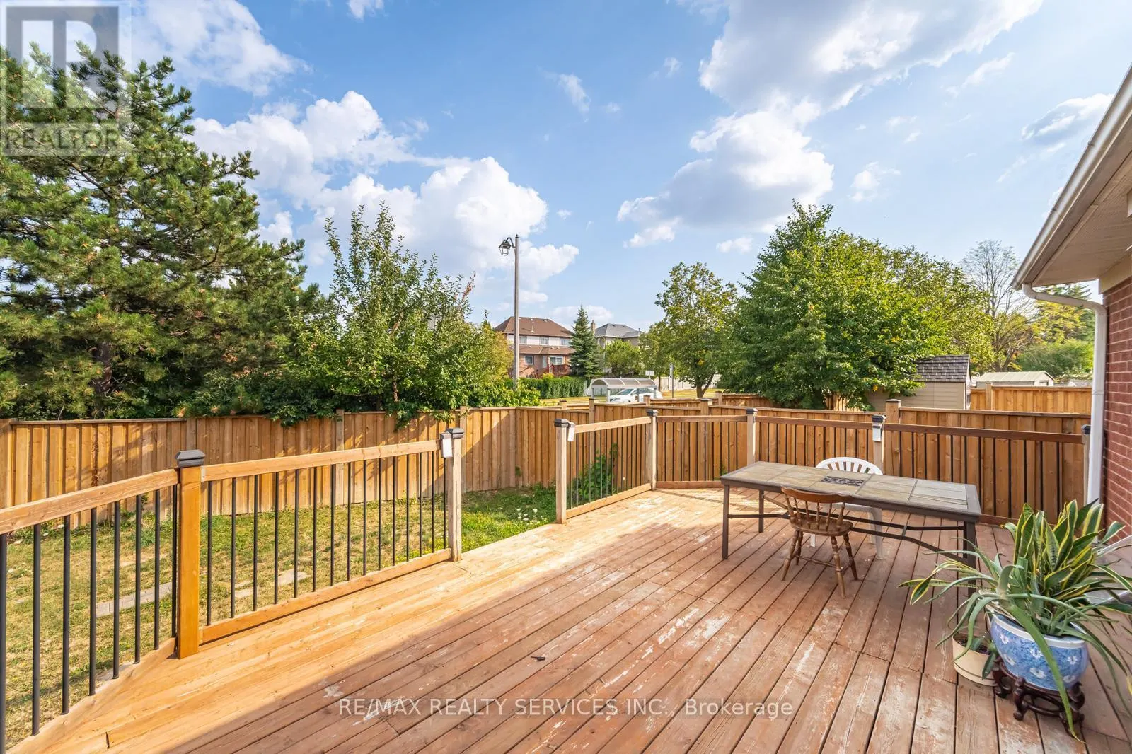 93 ALASKAN SUMMIT COURT