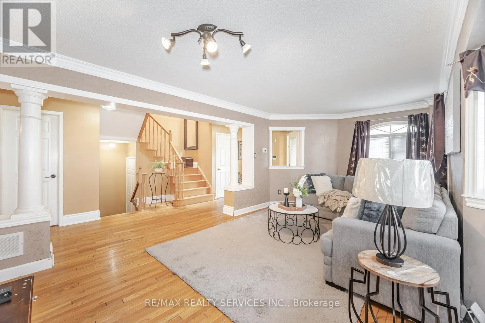 93 ALASKAN SUMMIT COURT