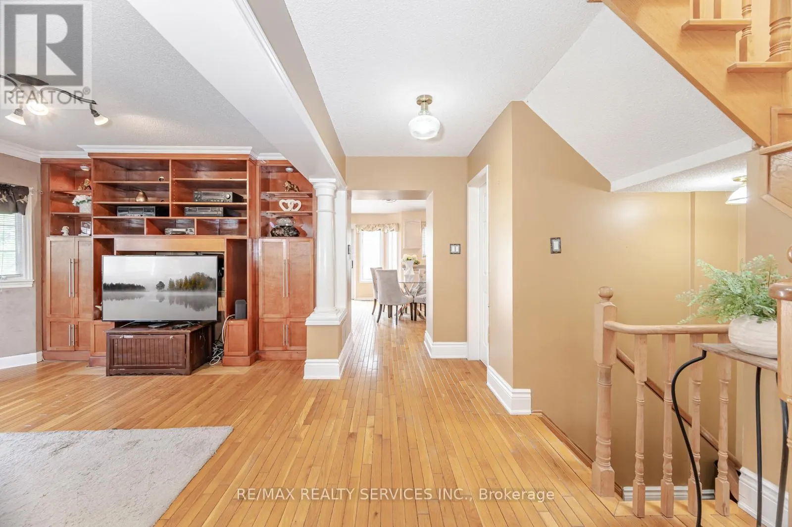 93 ALASKAN SUMMIT COURT
