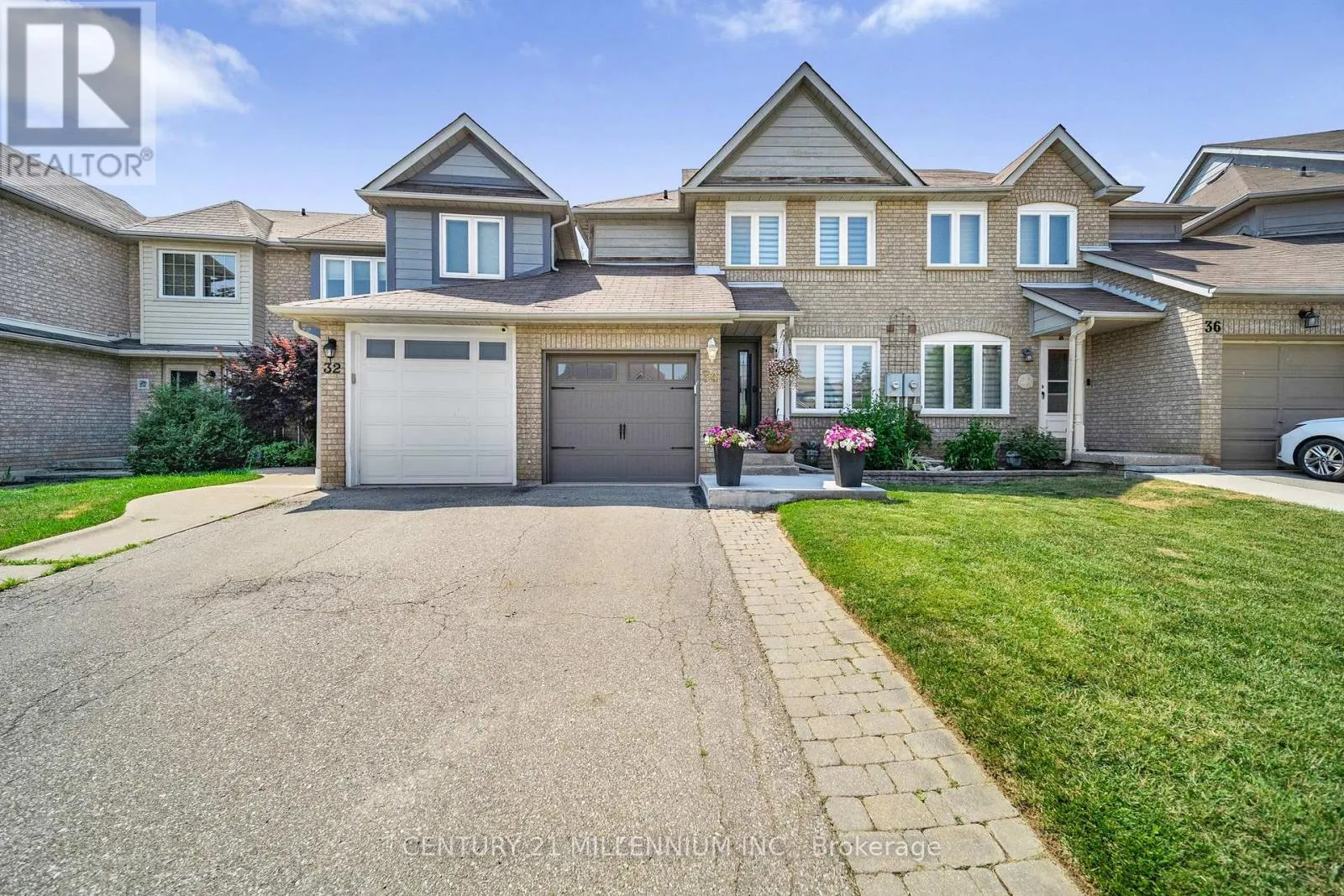34 GARDENIA WAY
