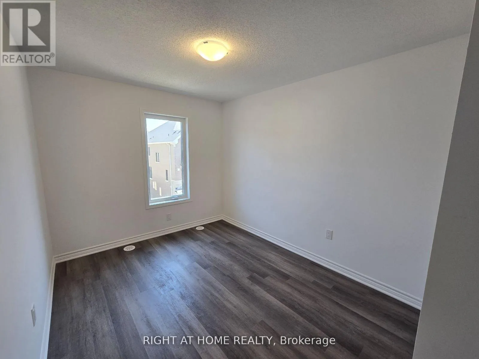 29 - 1317 LERICHE WAY