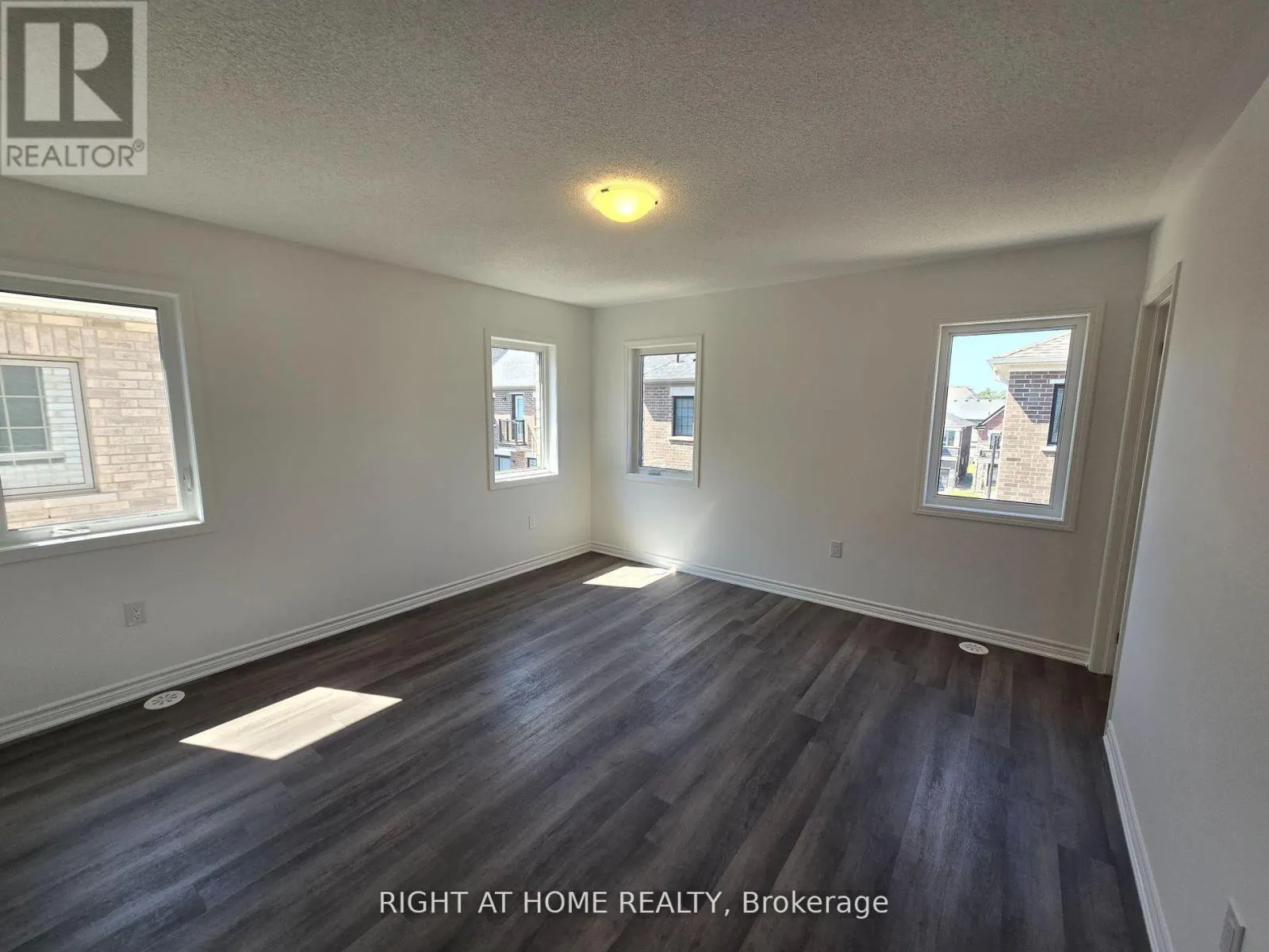 29 - 1317 LERICHE WAY