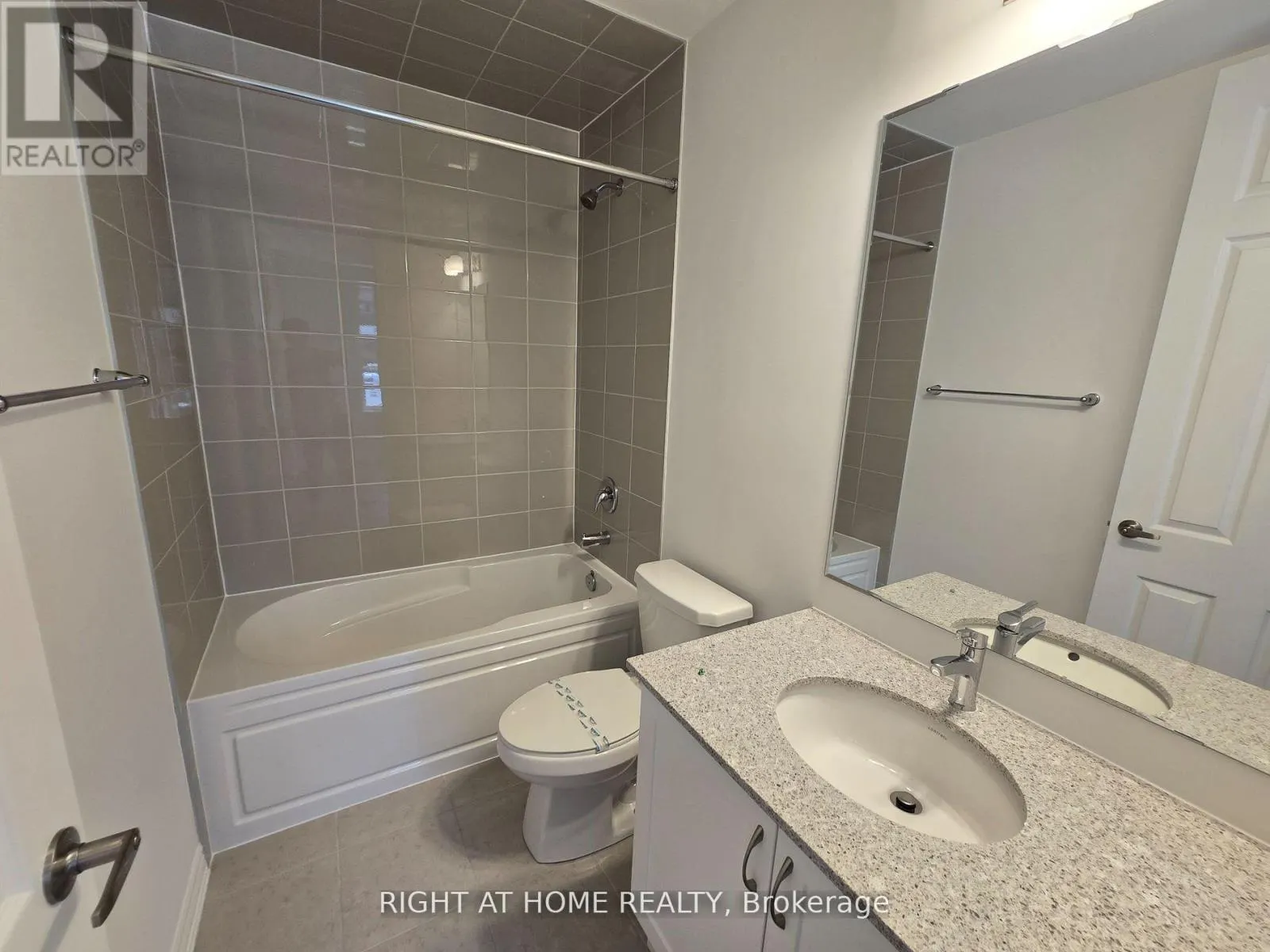 29 - 1317 LERICHE WAY