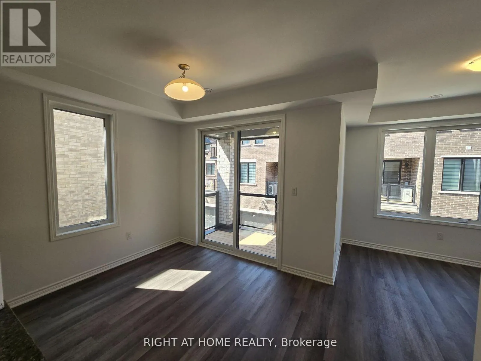 29 - 1317 LERICHE WAY
