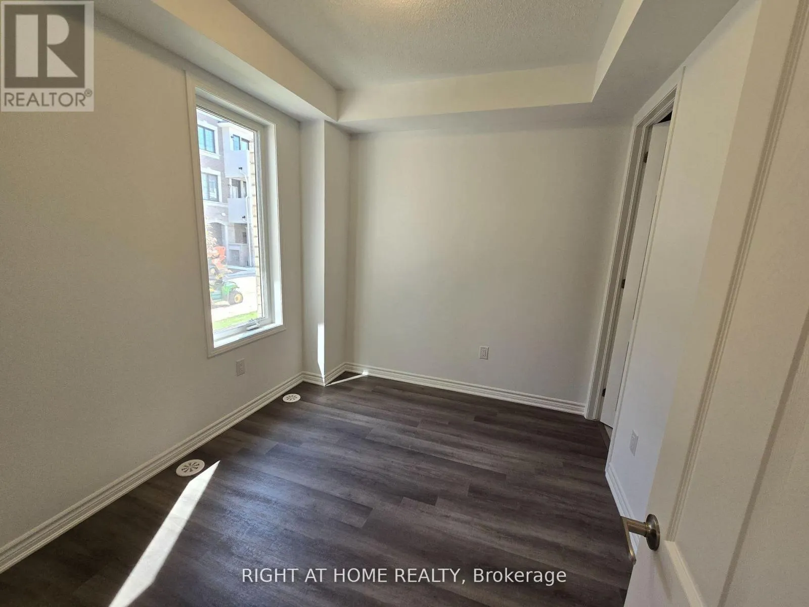 29 - 1317 LERICHE WAY