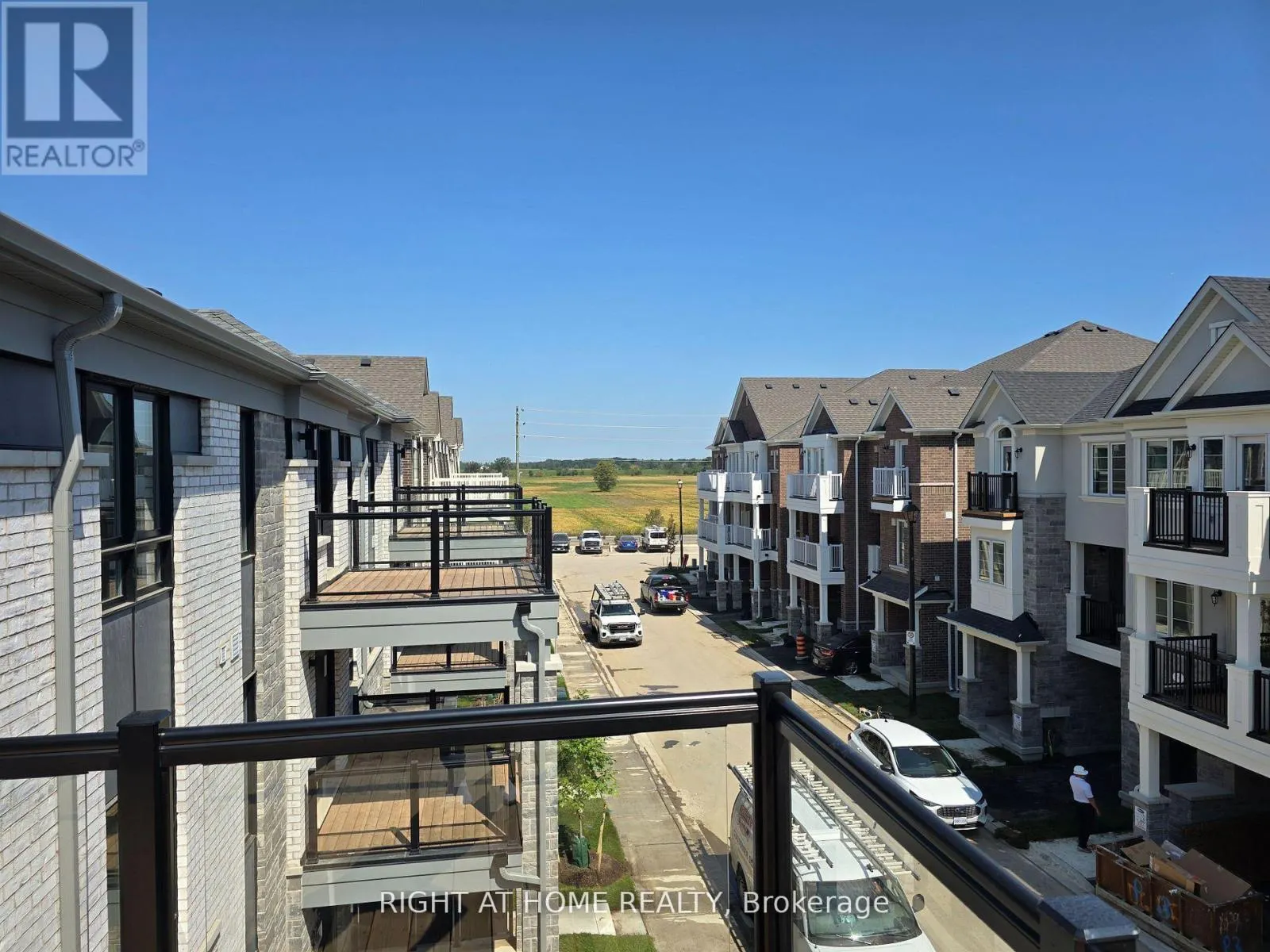 29 - 1317 LERICHE WAY