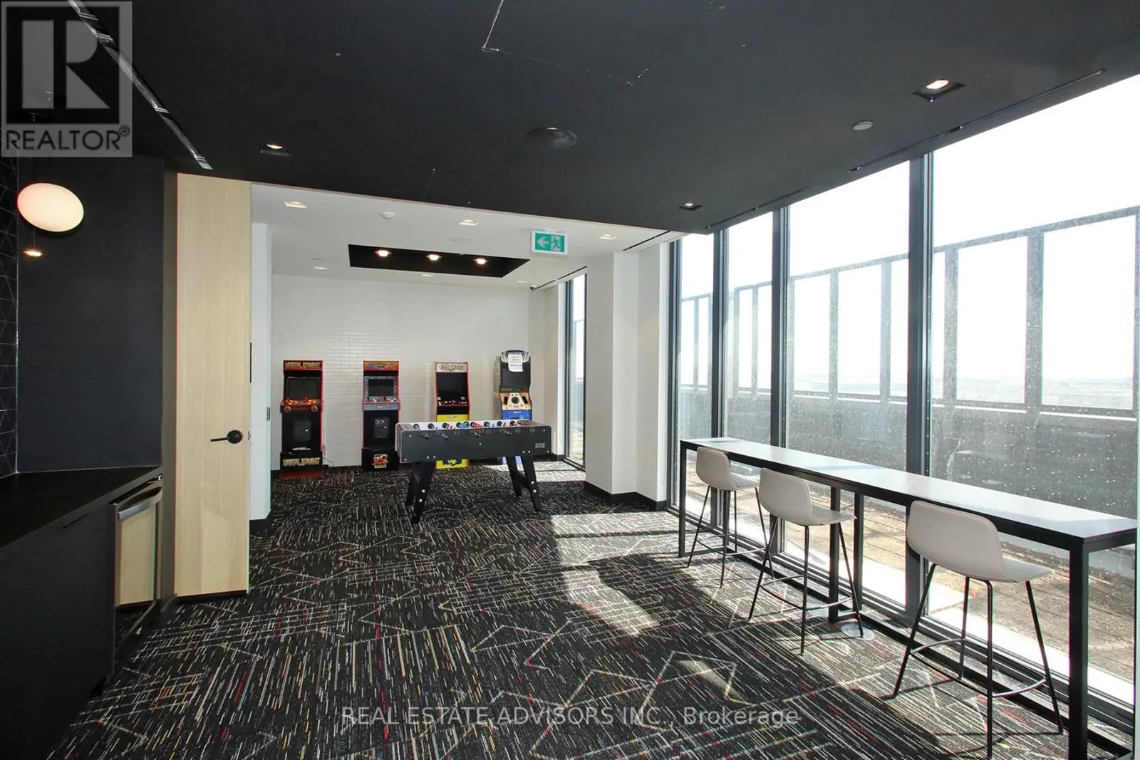 502 - 36 ZORRA STREET