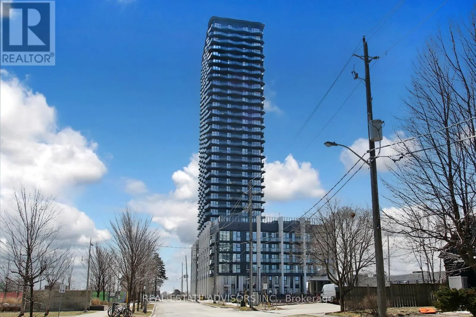 502 - 36 ZORRA STREET