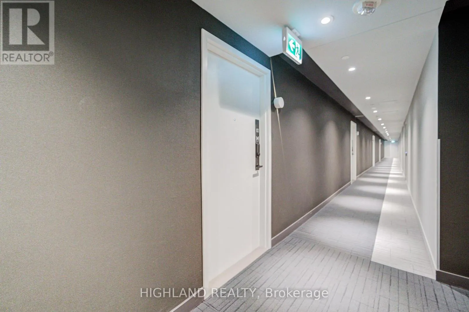 603 - 3883 QUARTZ ROAD