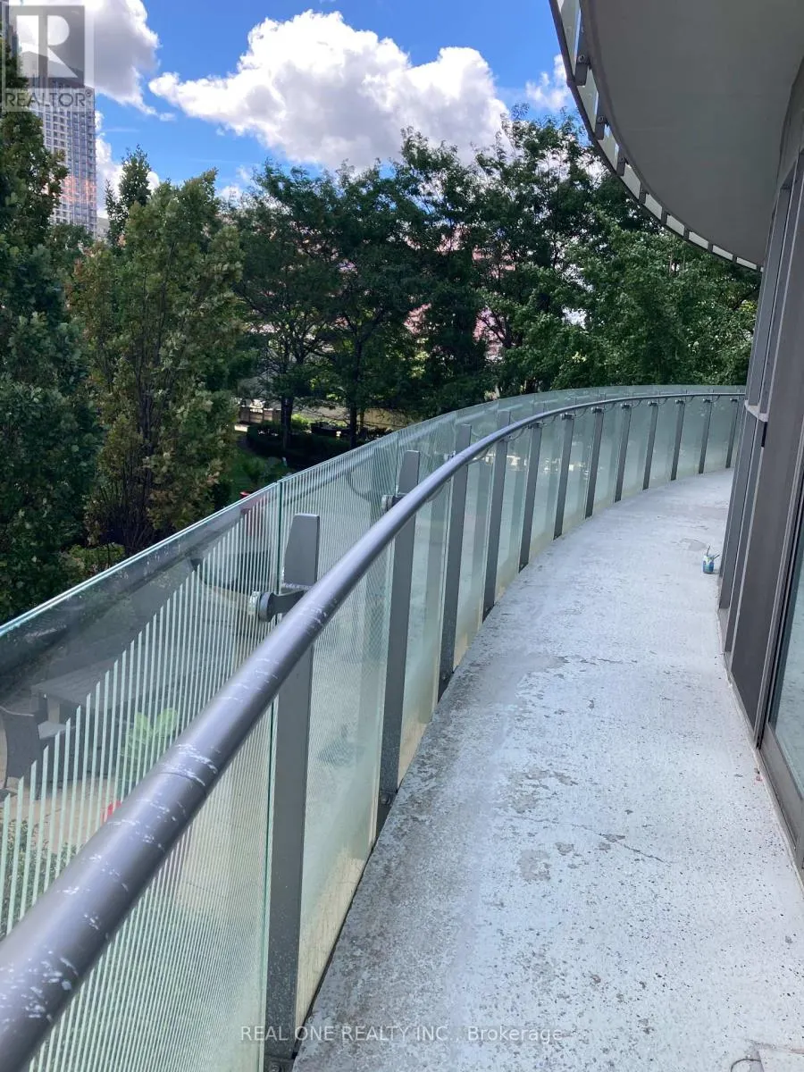405 - 50 ABSOLUTE AVENUE