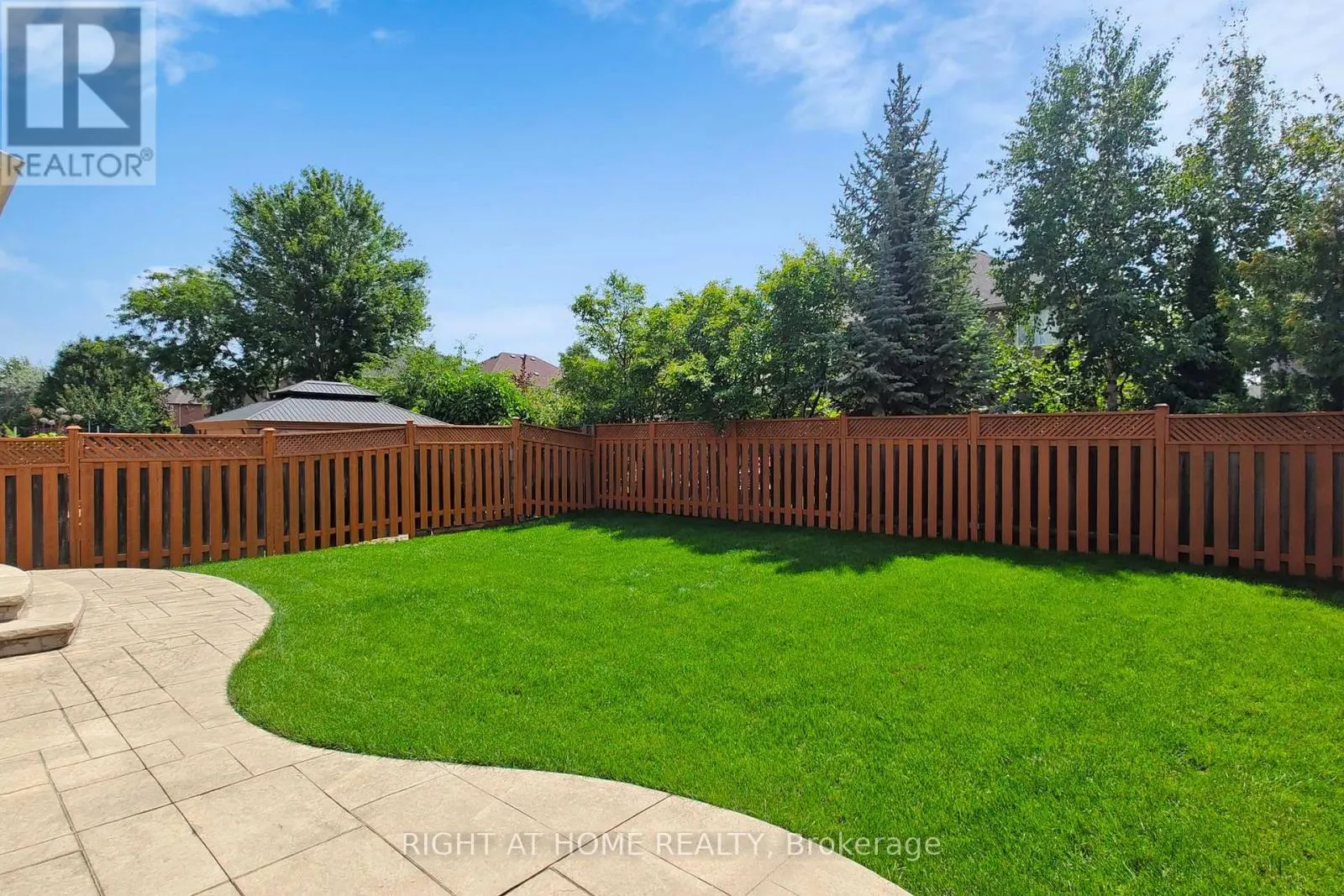 2472 NORTH RIDGE TRAIL S